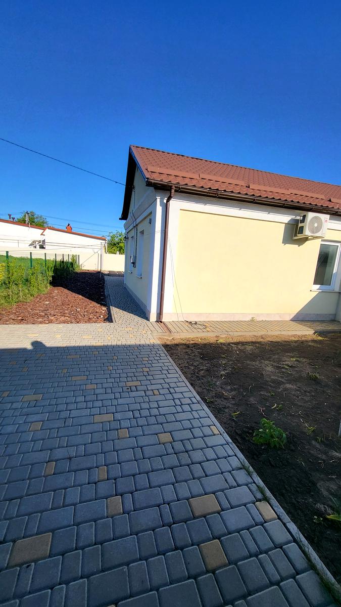 1833079285249059