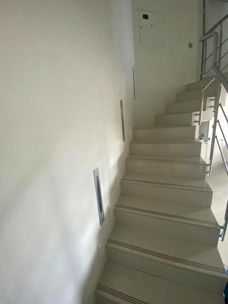 1845301863982590
