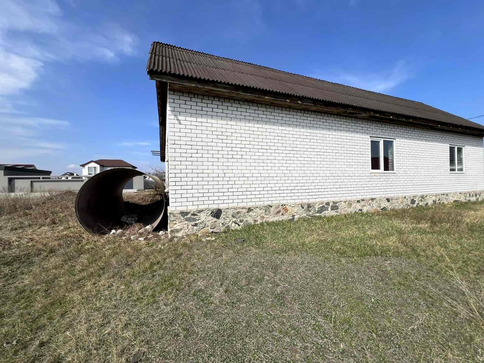 1828085778413596