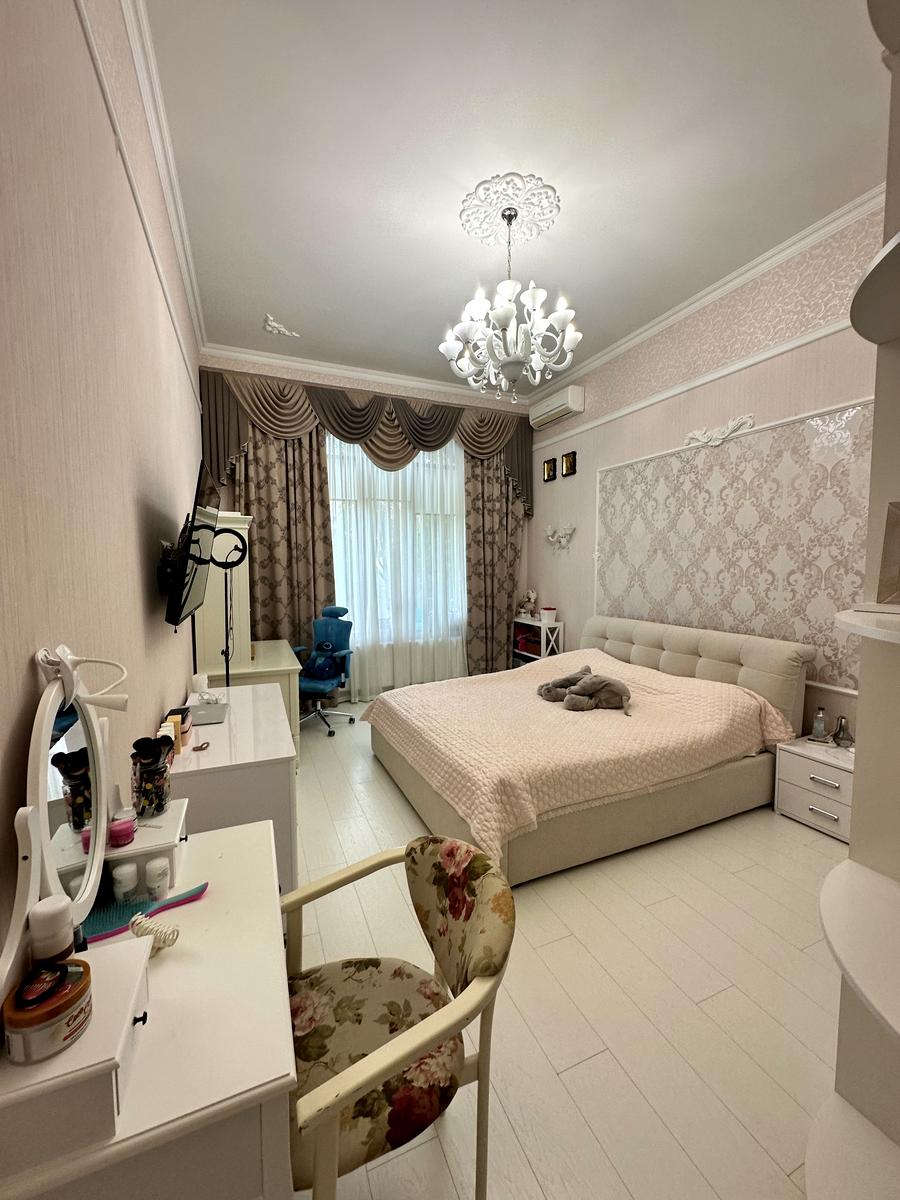 Дом по адресу ул. Красивая (площадь 300 м²) - imageAlt 7 Дом по адресу ул. Красивая (площадь 300 м²) - Atlanta.ua - imageAlt 7