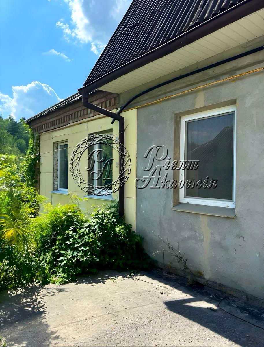 House by the address (area 220 m²) - Atlanta.ua