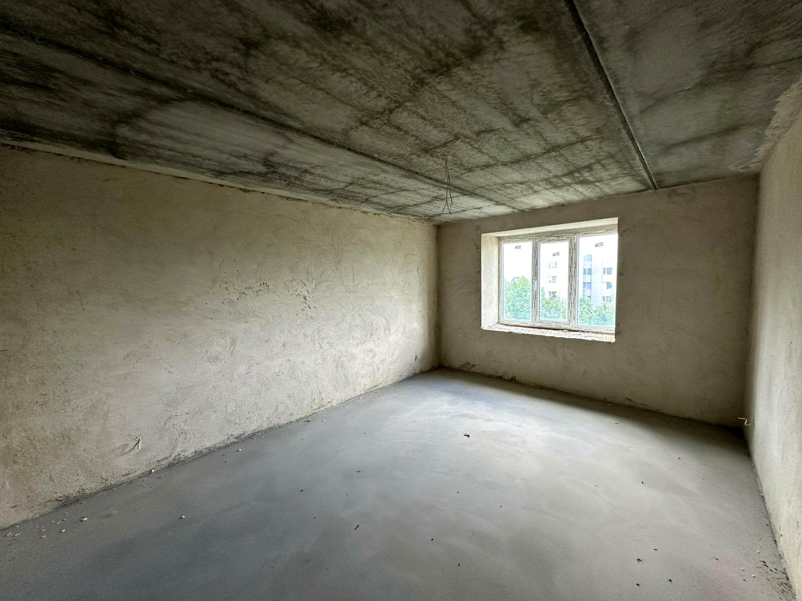 1830929095776603