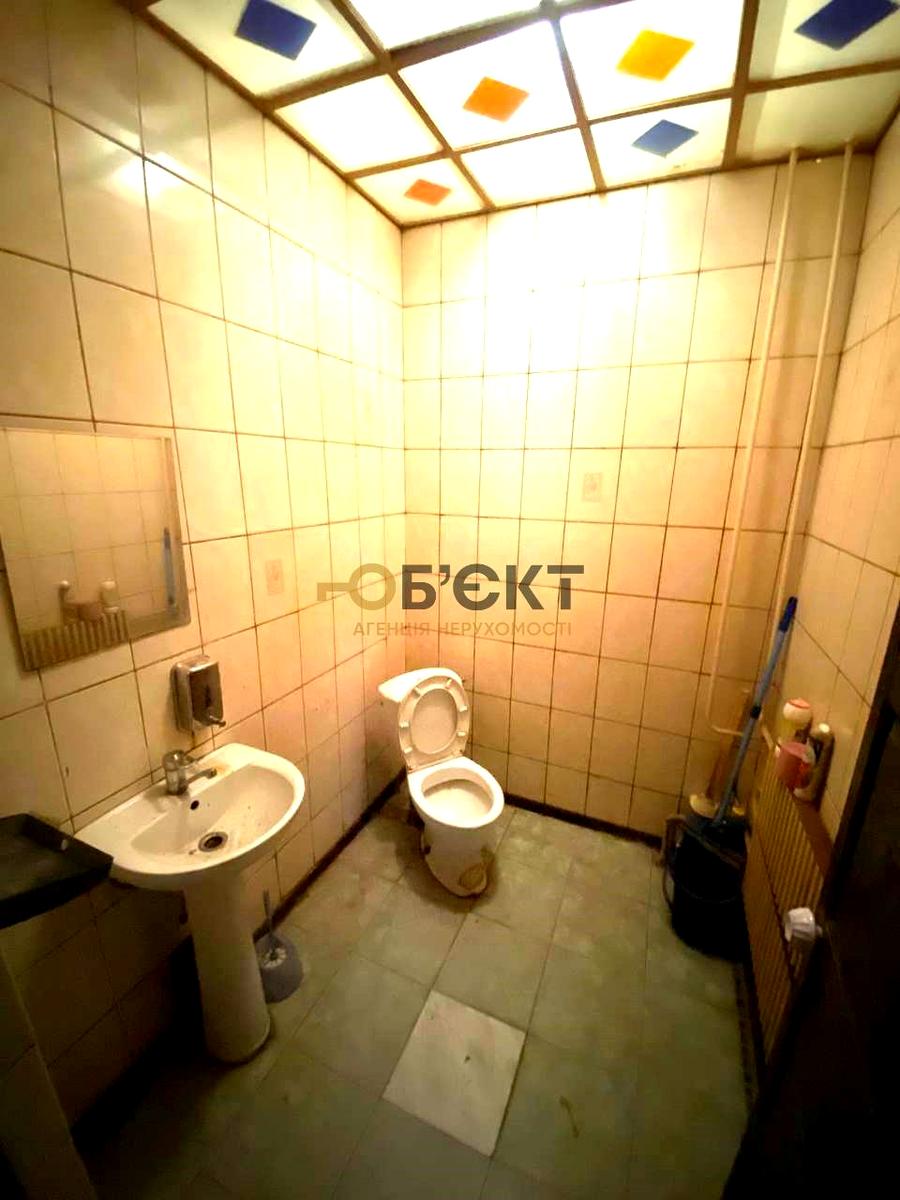 1785161865043608