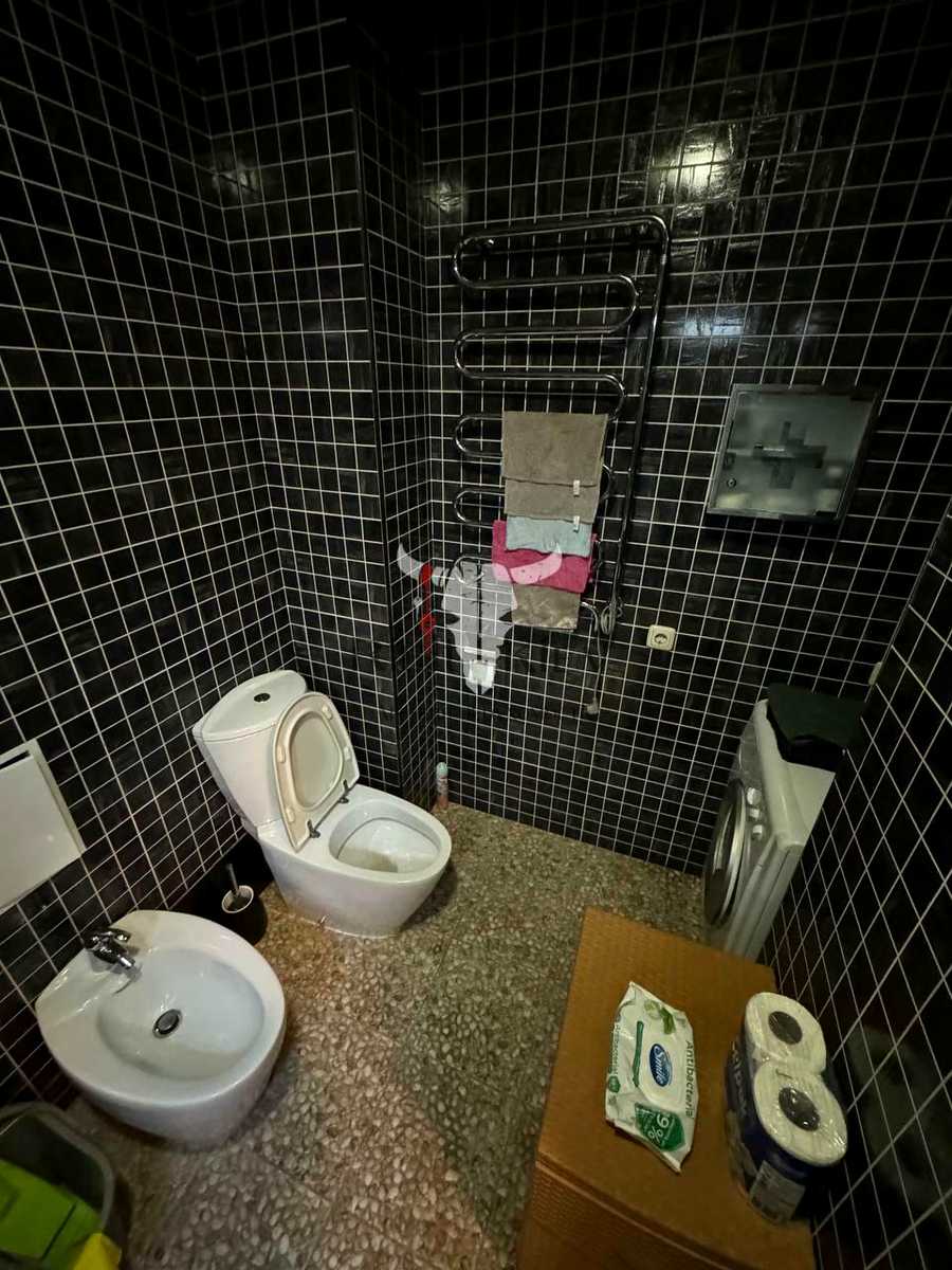 1817685641044611