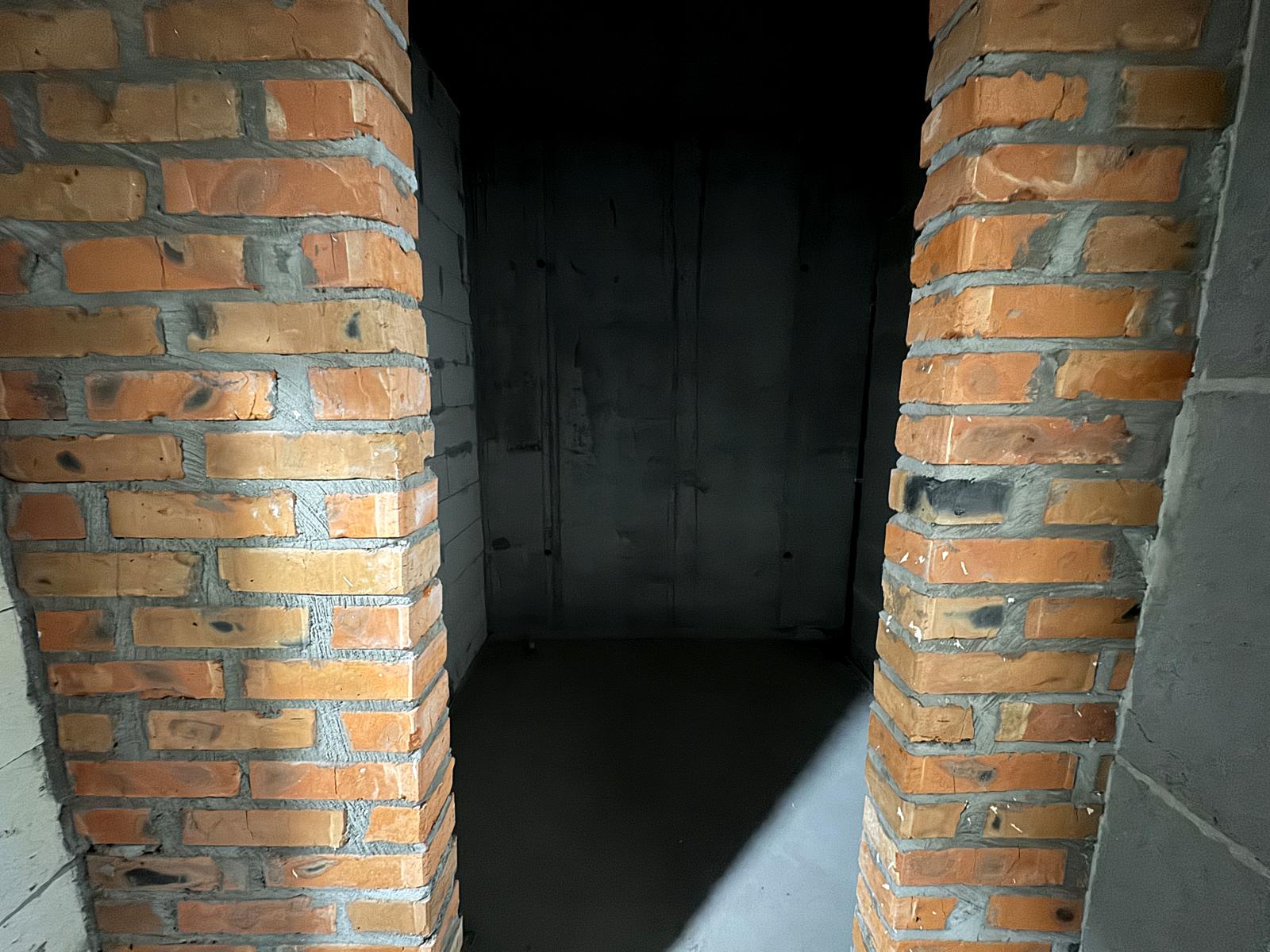 1839529900405615
