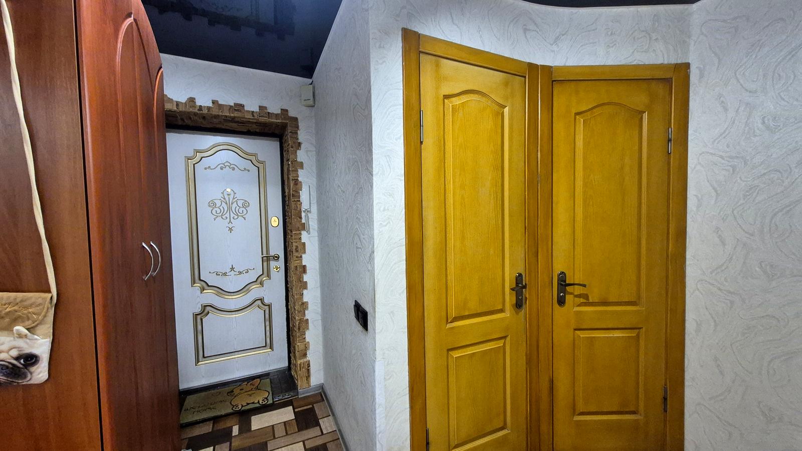 1836720756386616