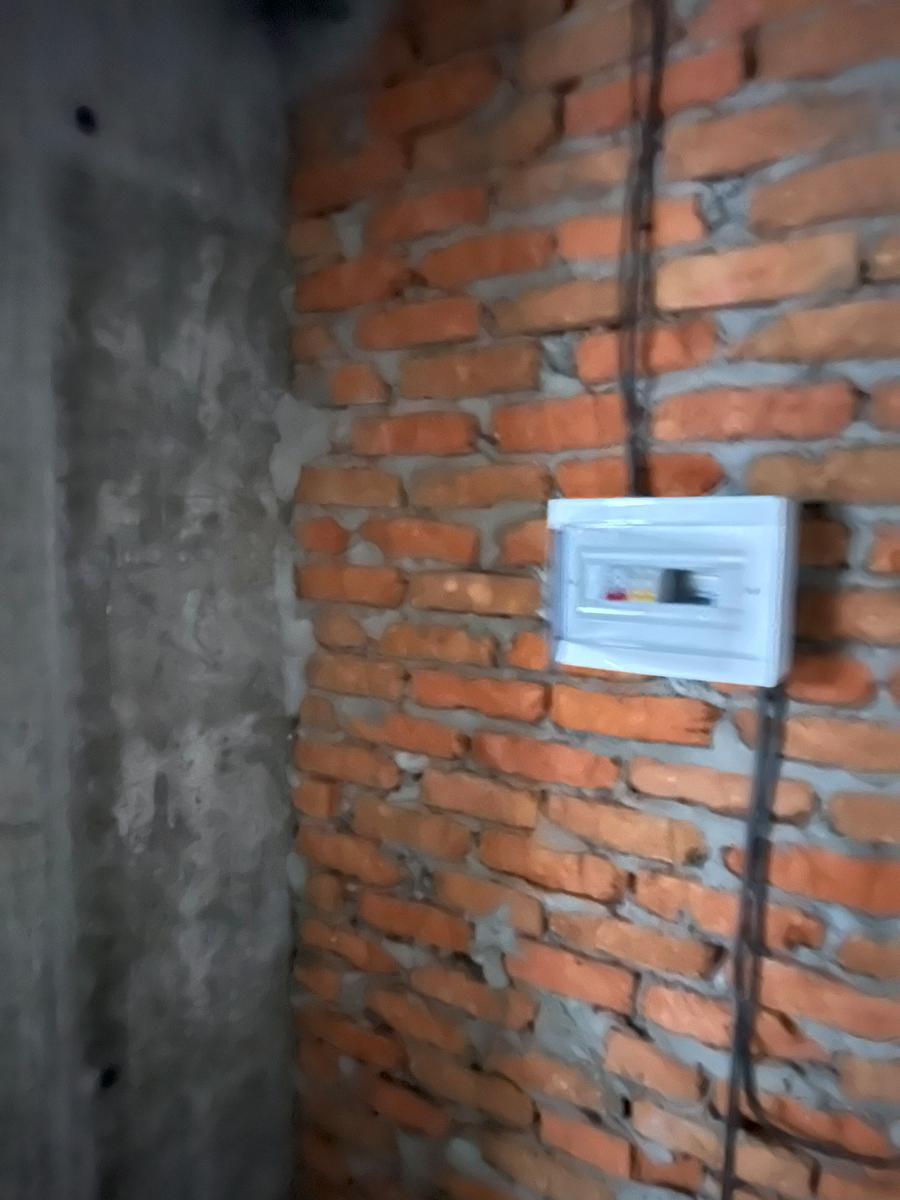 1843963208159622