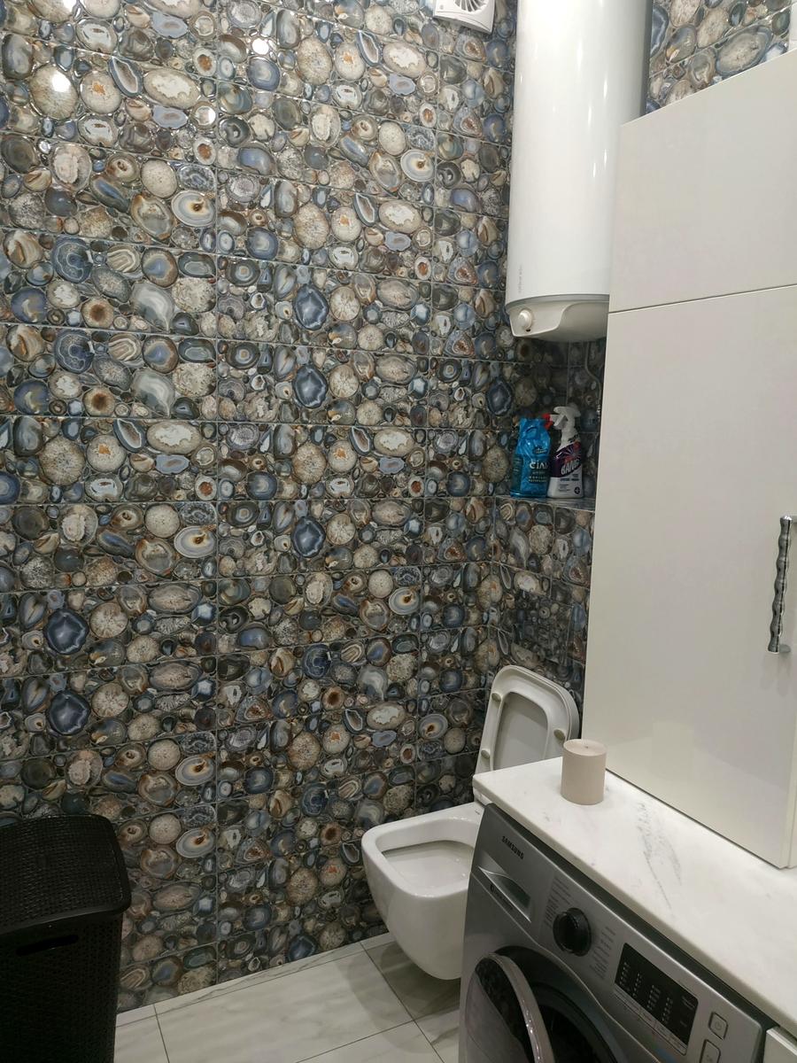 1744489007297623