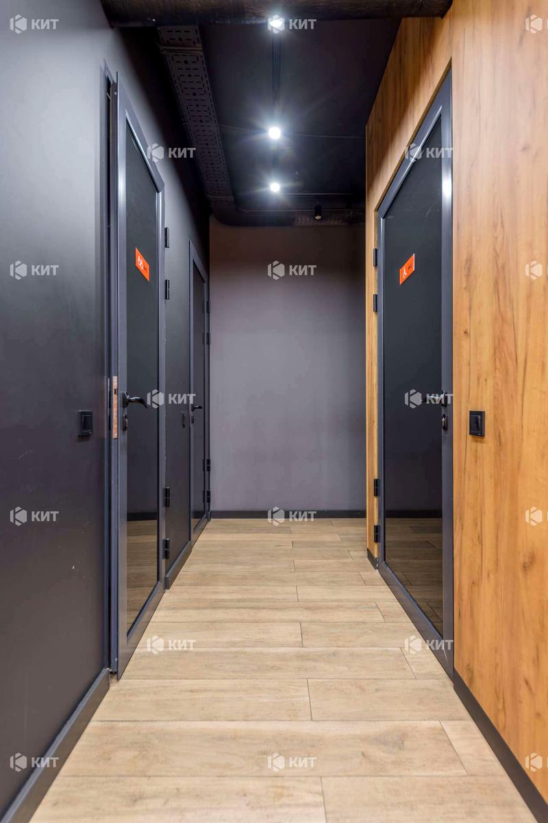 1826395134837623