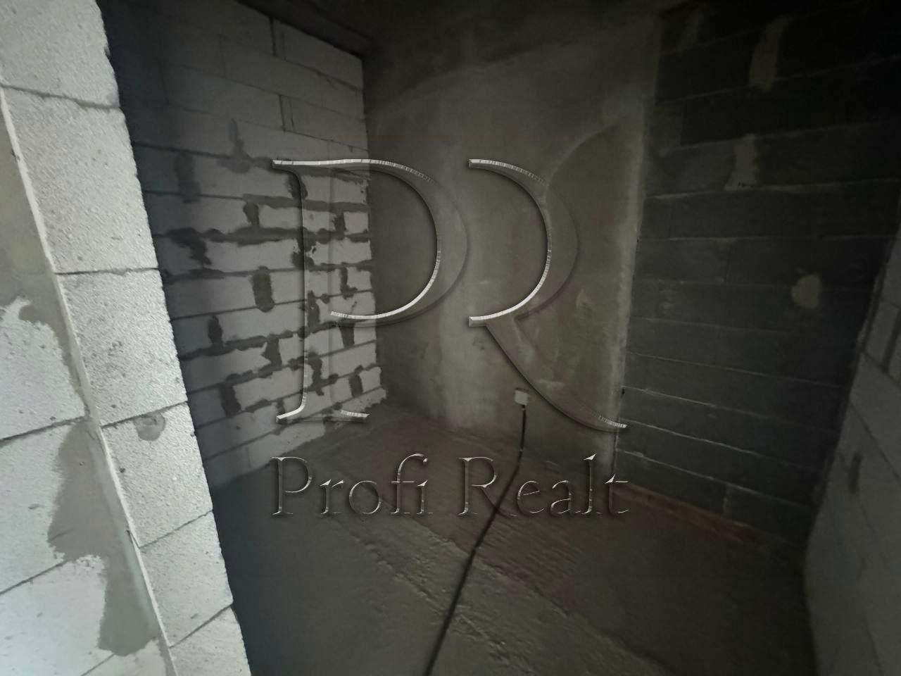 1840622381427624