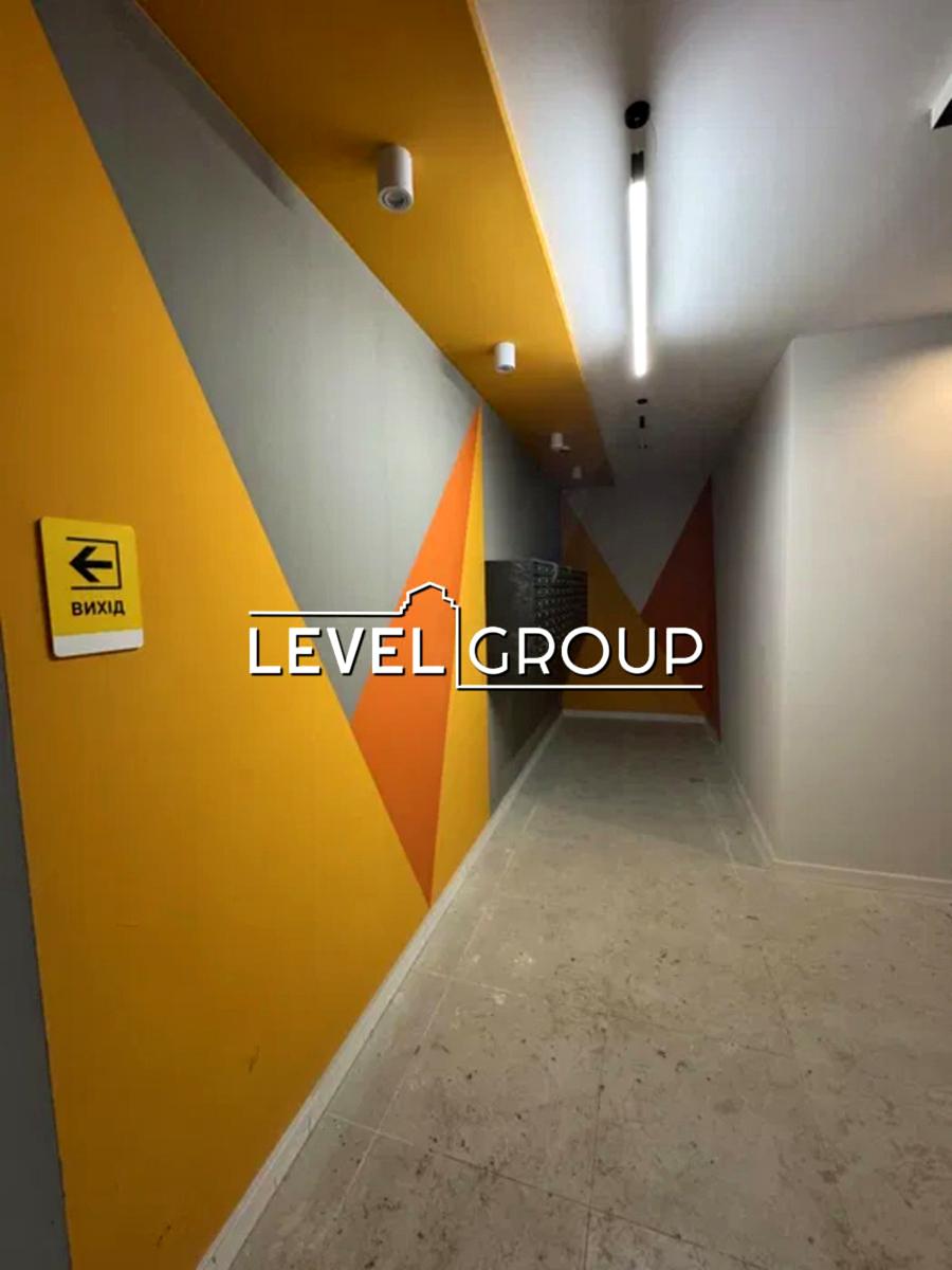 1843607376374624