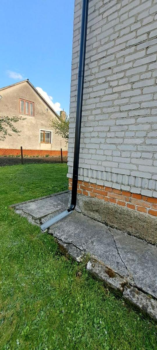 1830451097588628