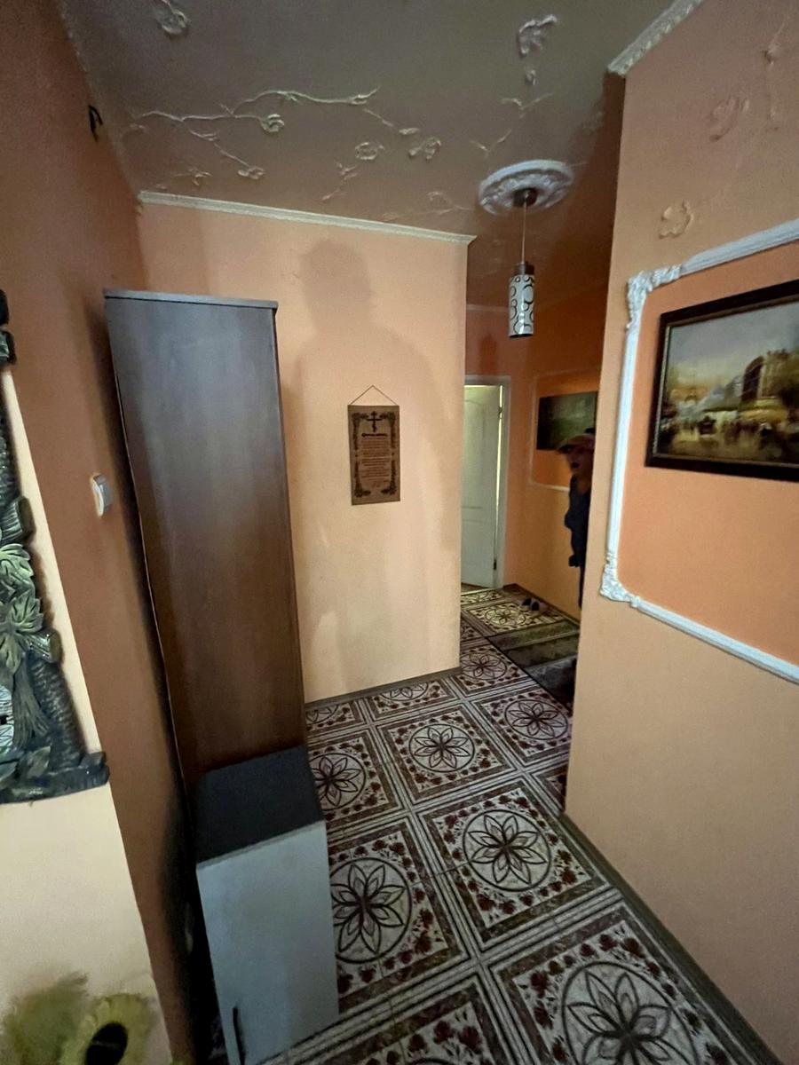 1841857235951630