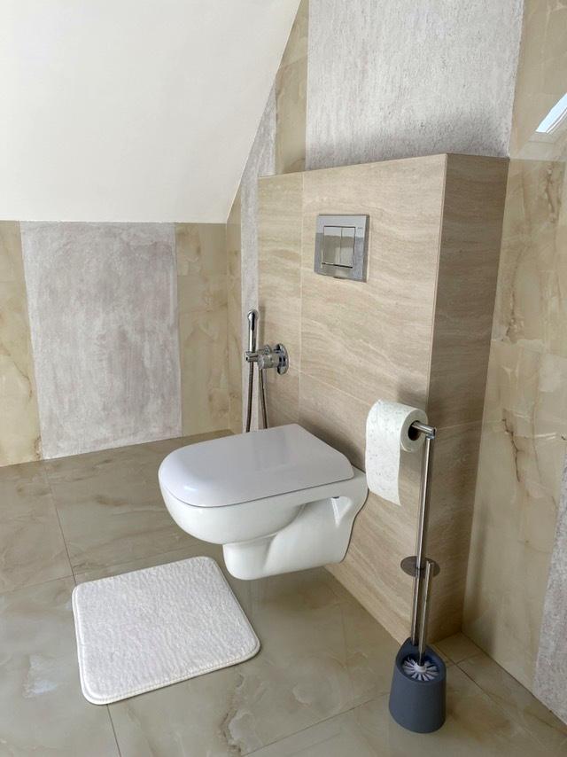 1845244108905635