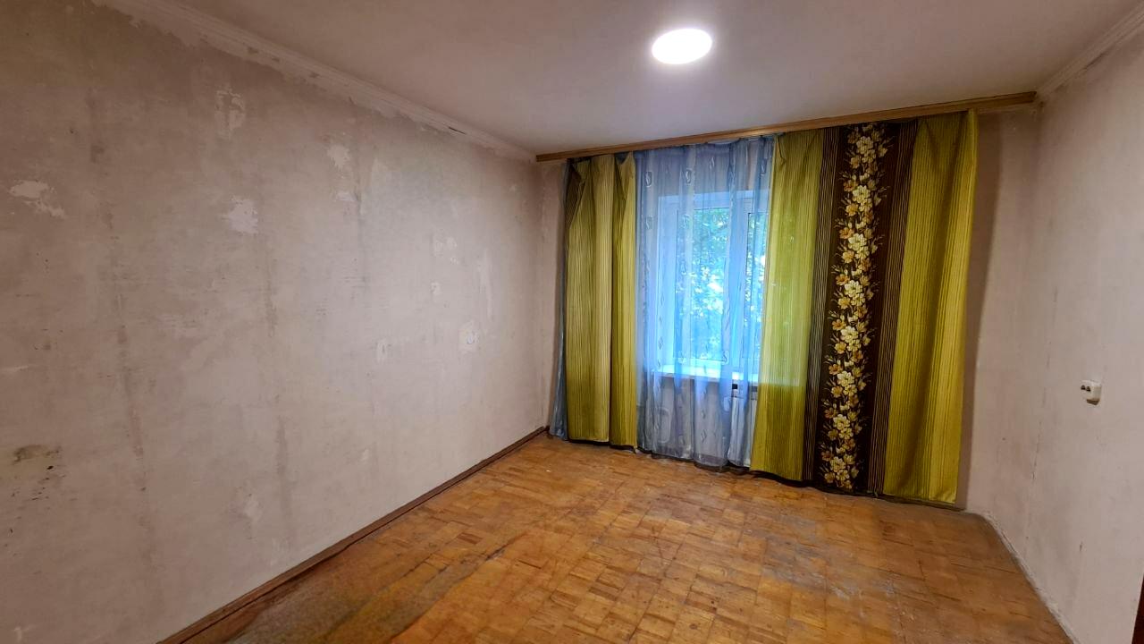 1834085481334639