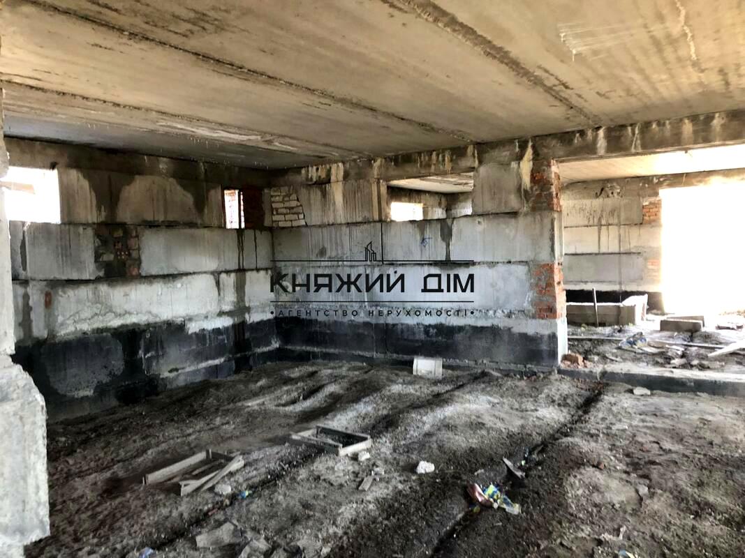 1835728047133064