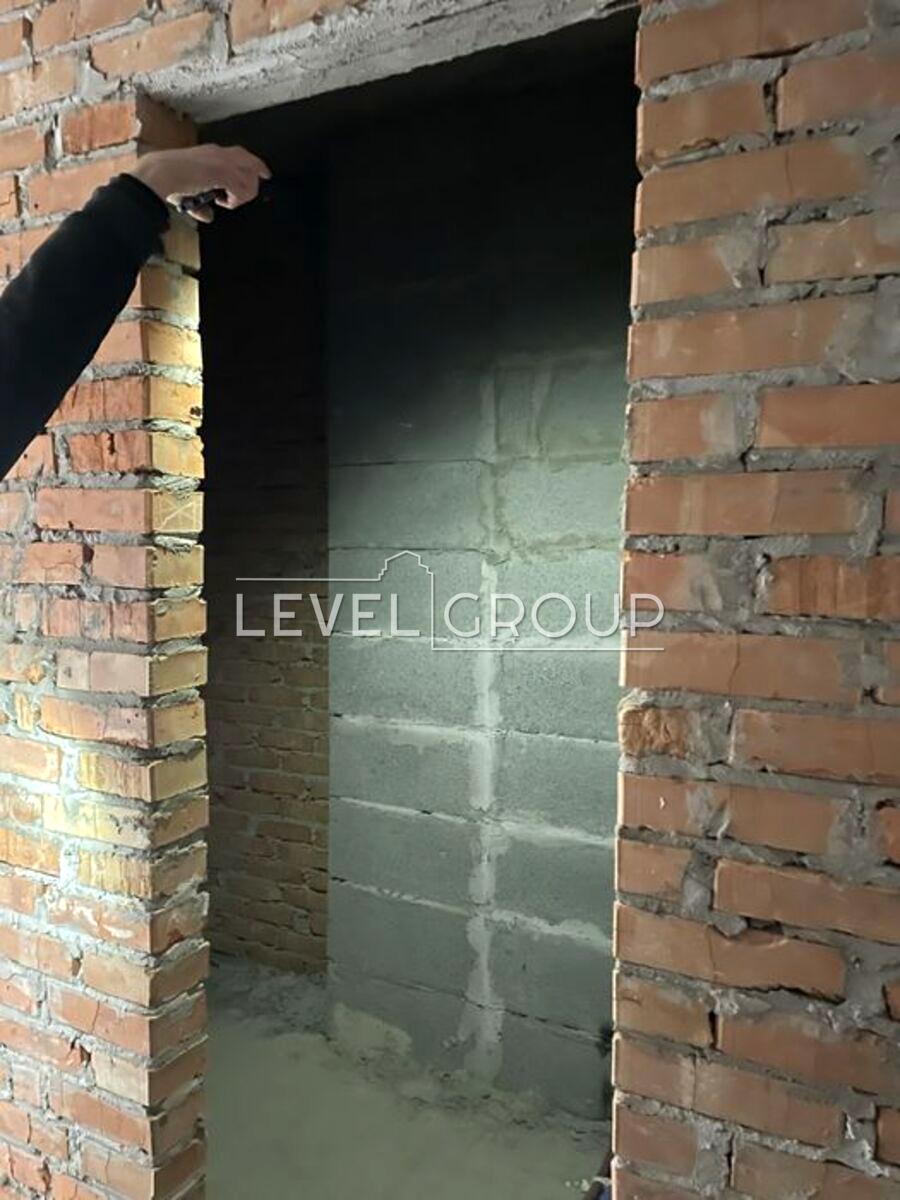 1844777867689064