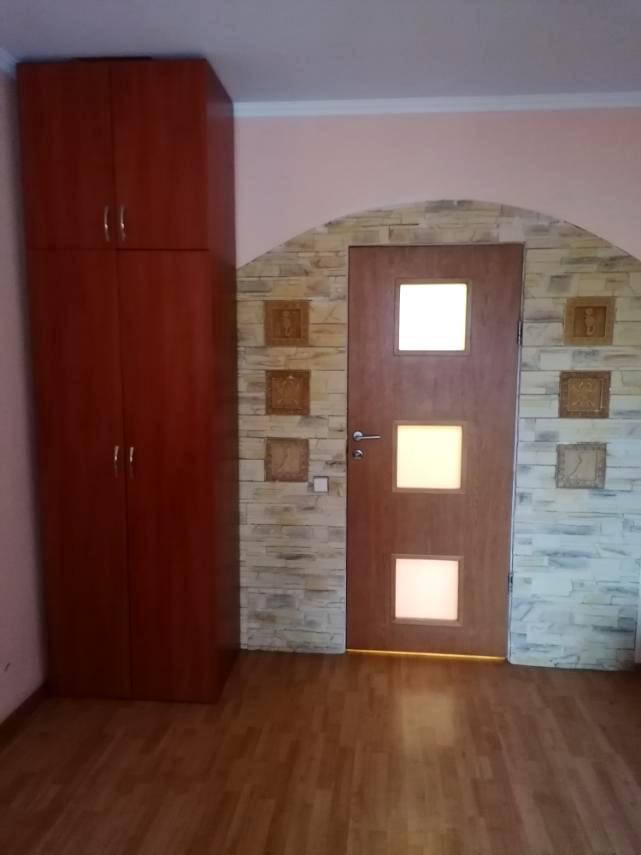 1844957825376643