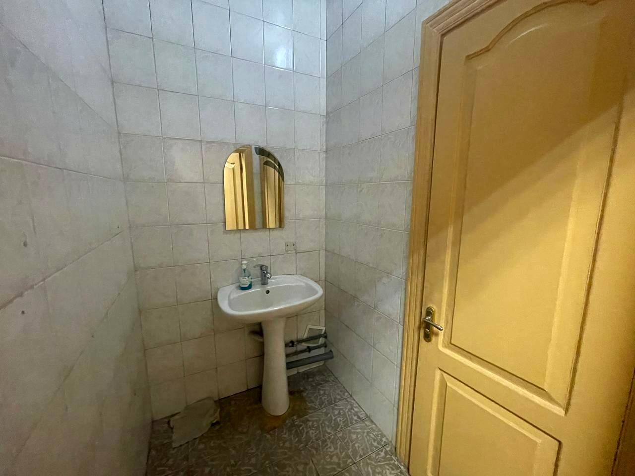 1835251213980649