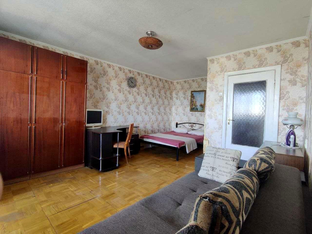 1842305593882649