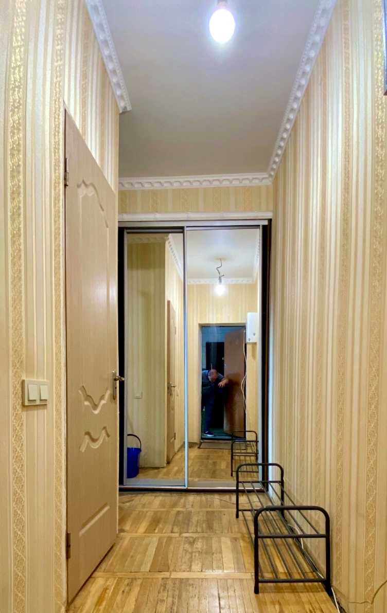 1819228476129652