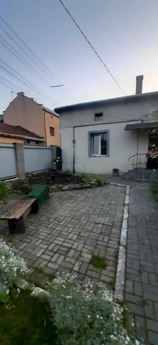 1835711003986661
