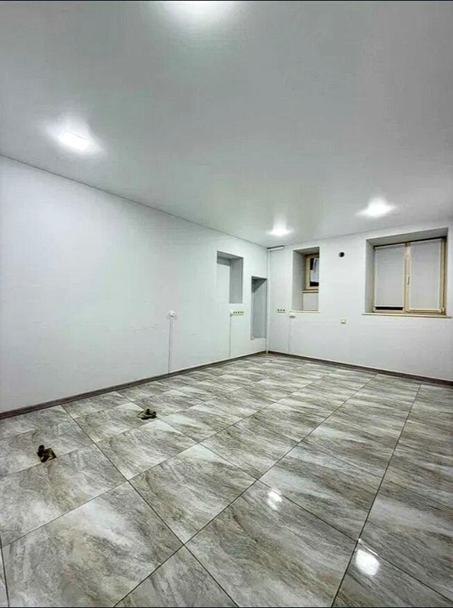 1835985647957661
