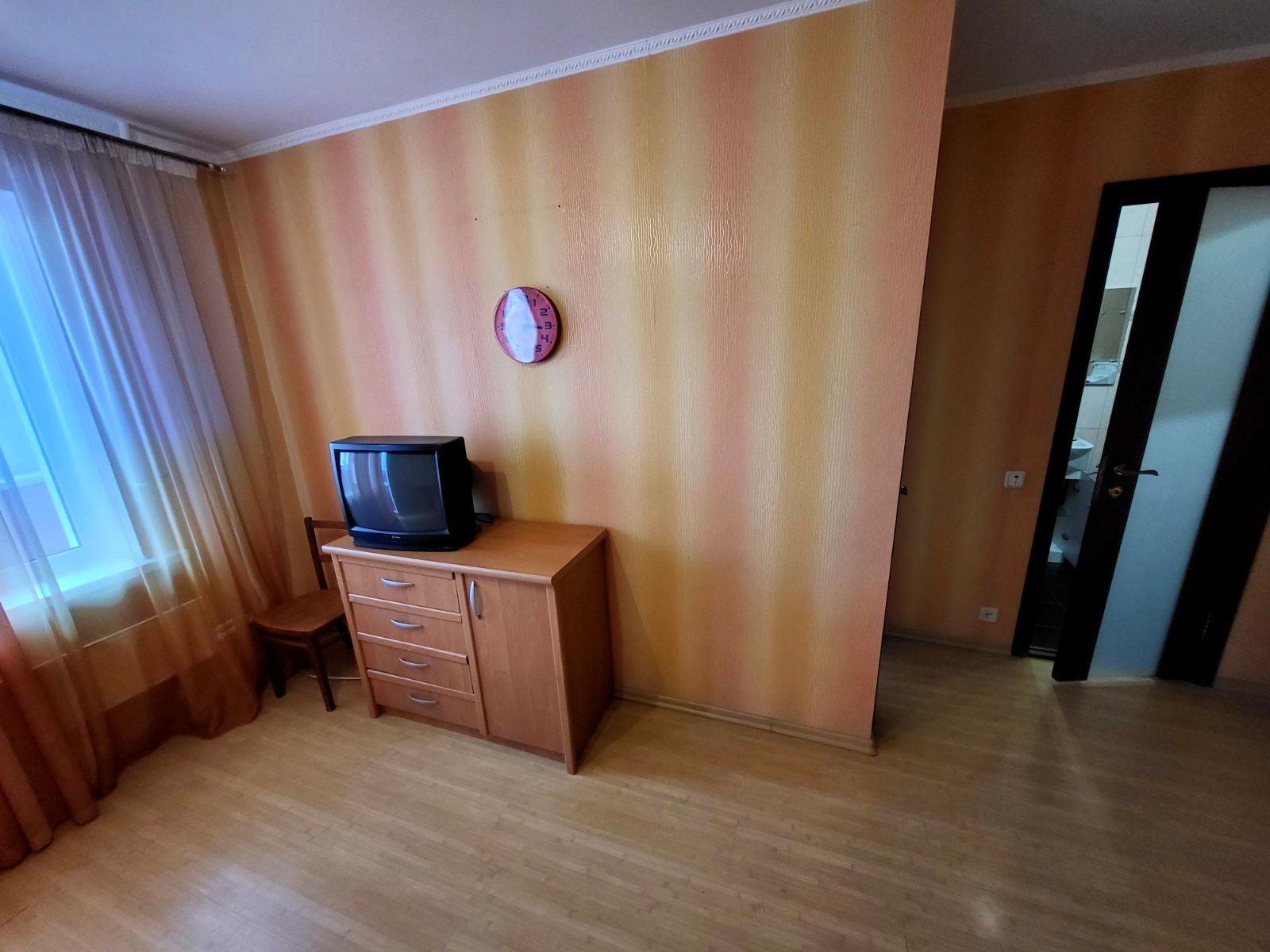 1829485038104665