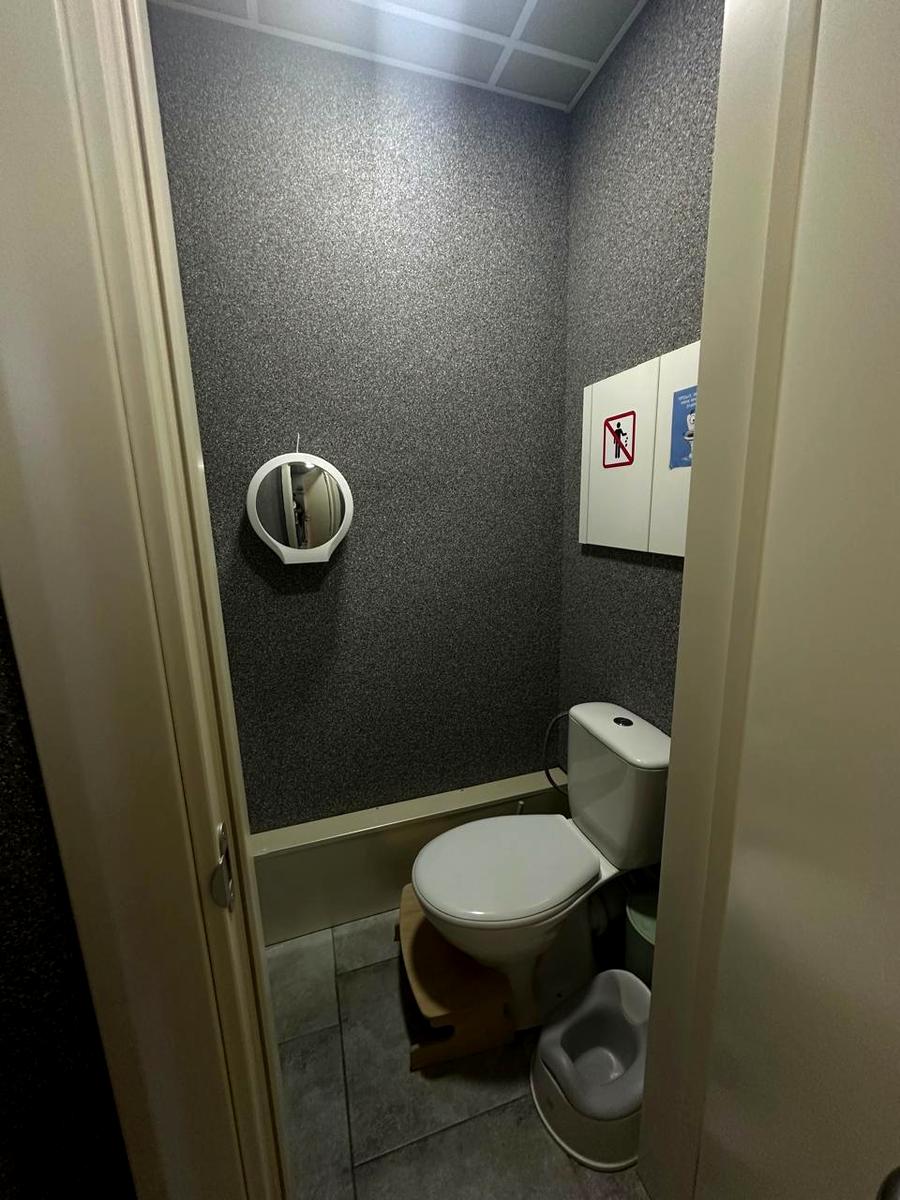 1842074748364665