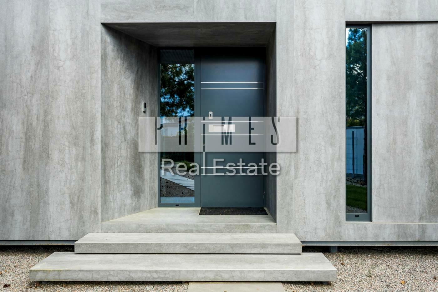 1835887881311667
