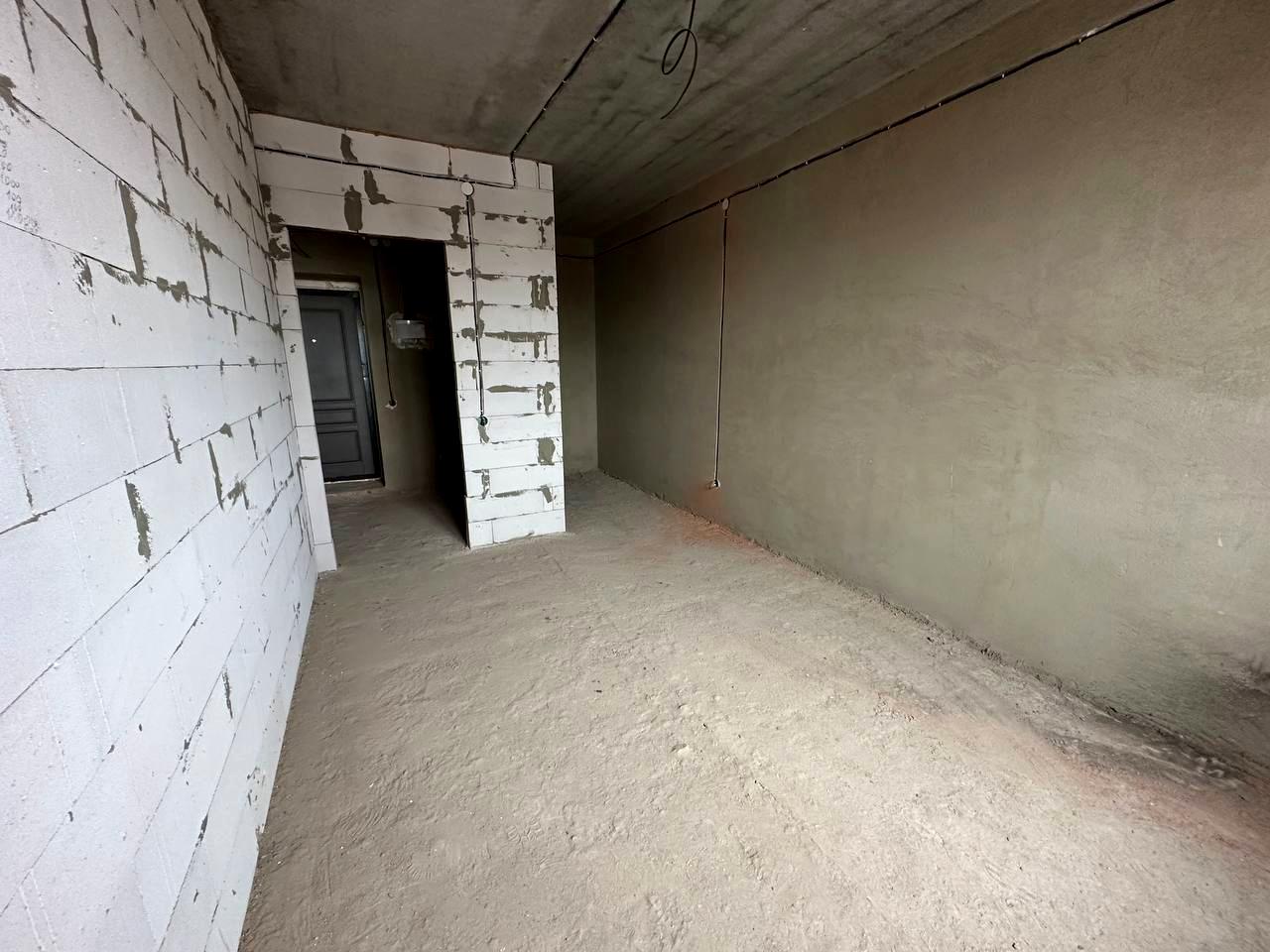 1833351303654670