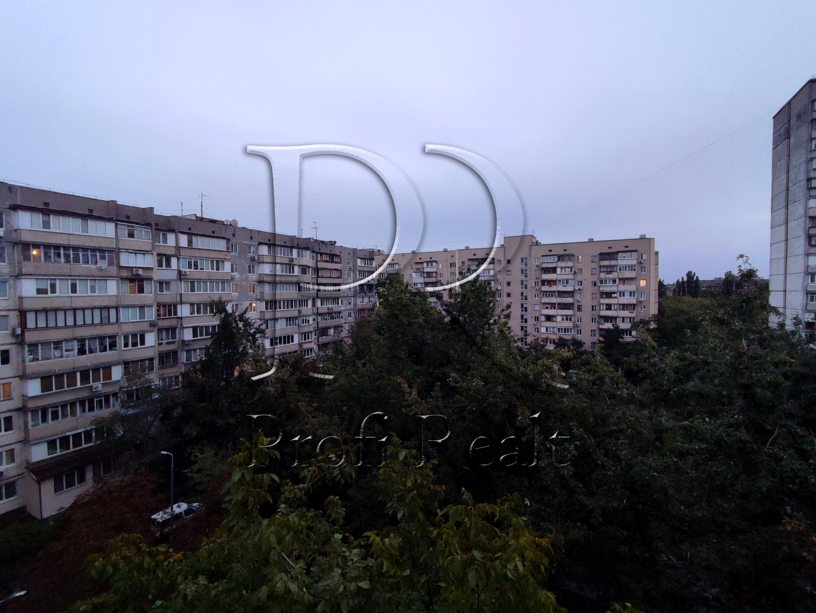 1844697606377670