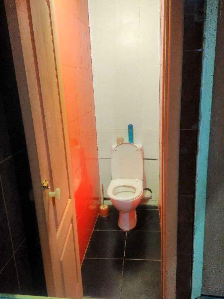 1842967926118673