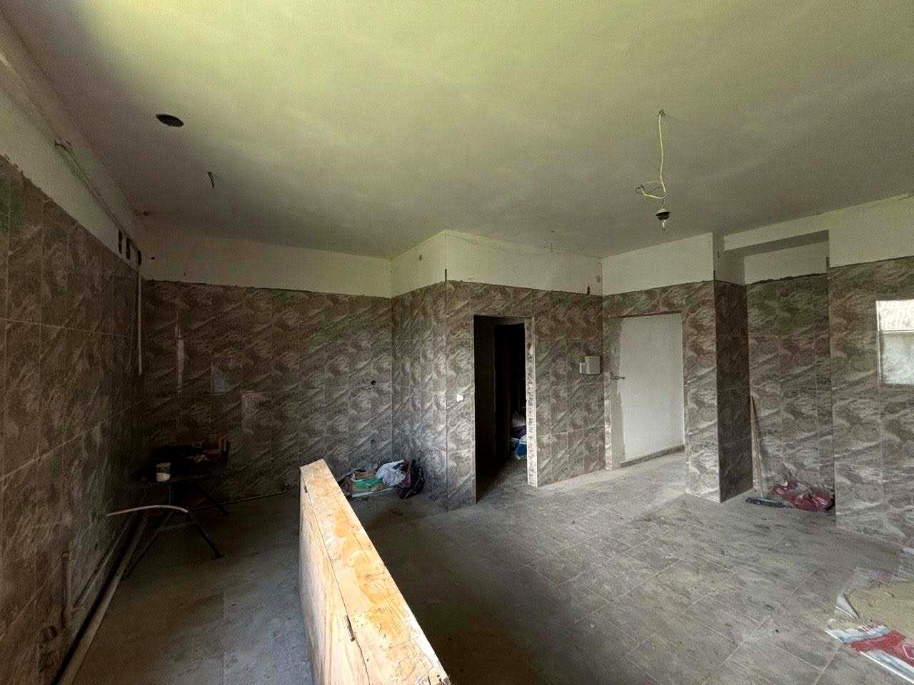 1841146869840679