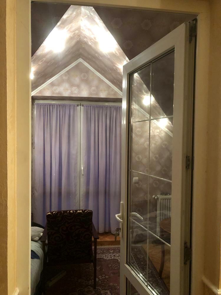 1836360537687683
