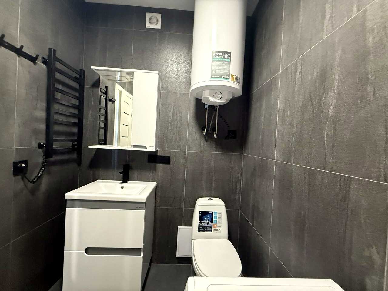 1838719559119686