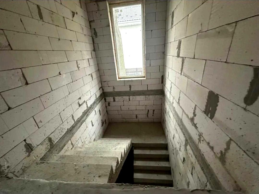 1842692712188007