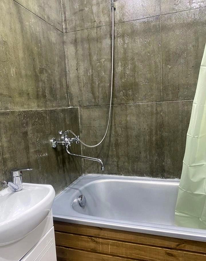 1843050396307007