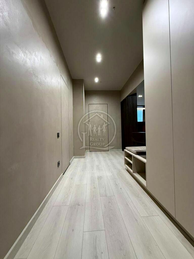 1819243832798700