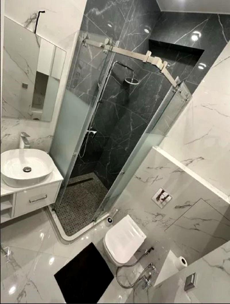 1842326910799702