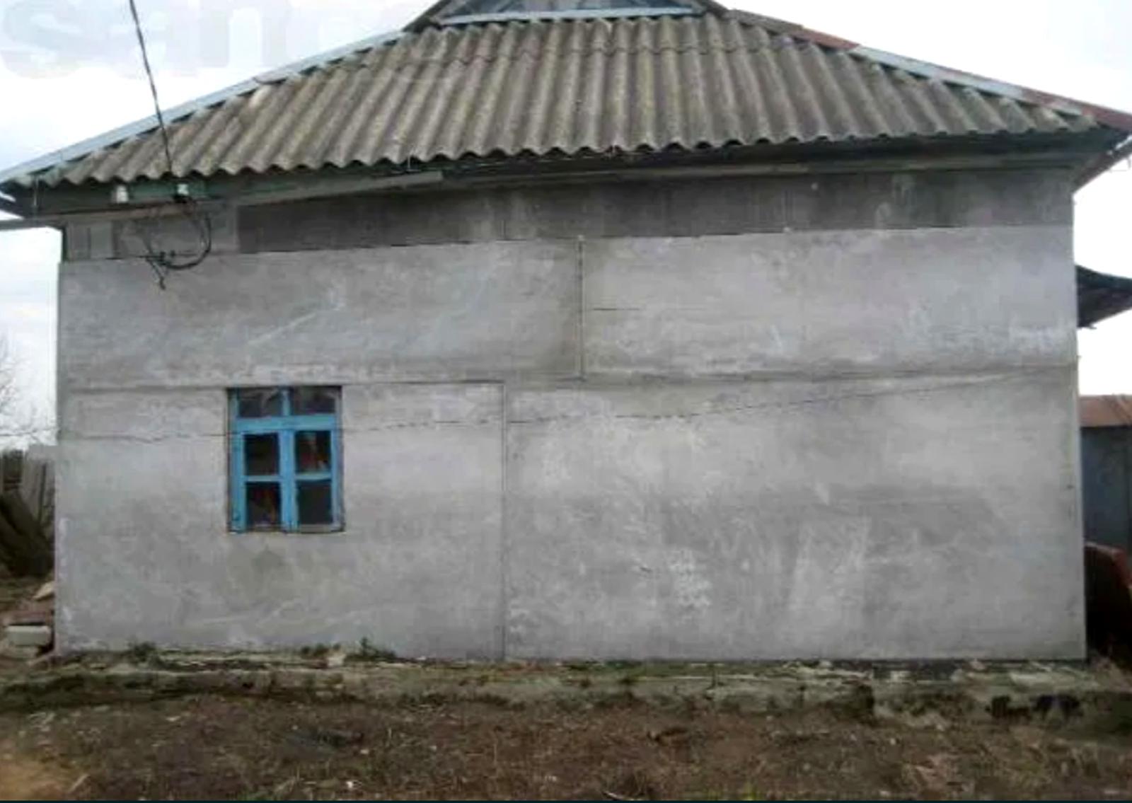1828192137565705