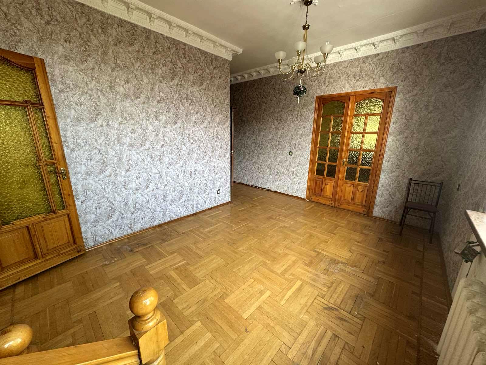 1835345281993705