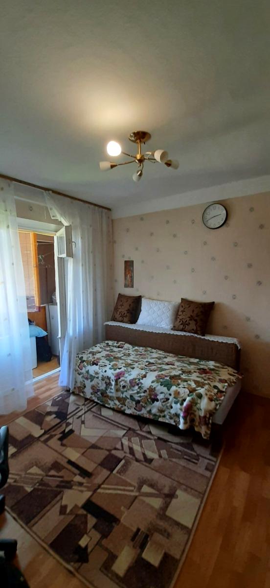 1734971857593711