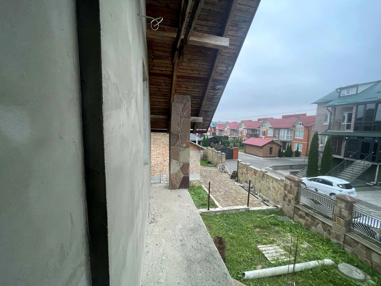 1818135798971716