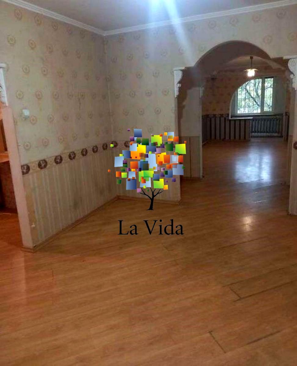1837337697703718