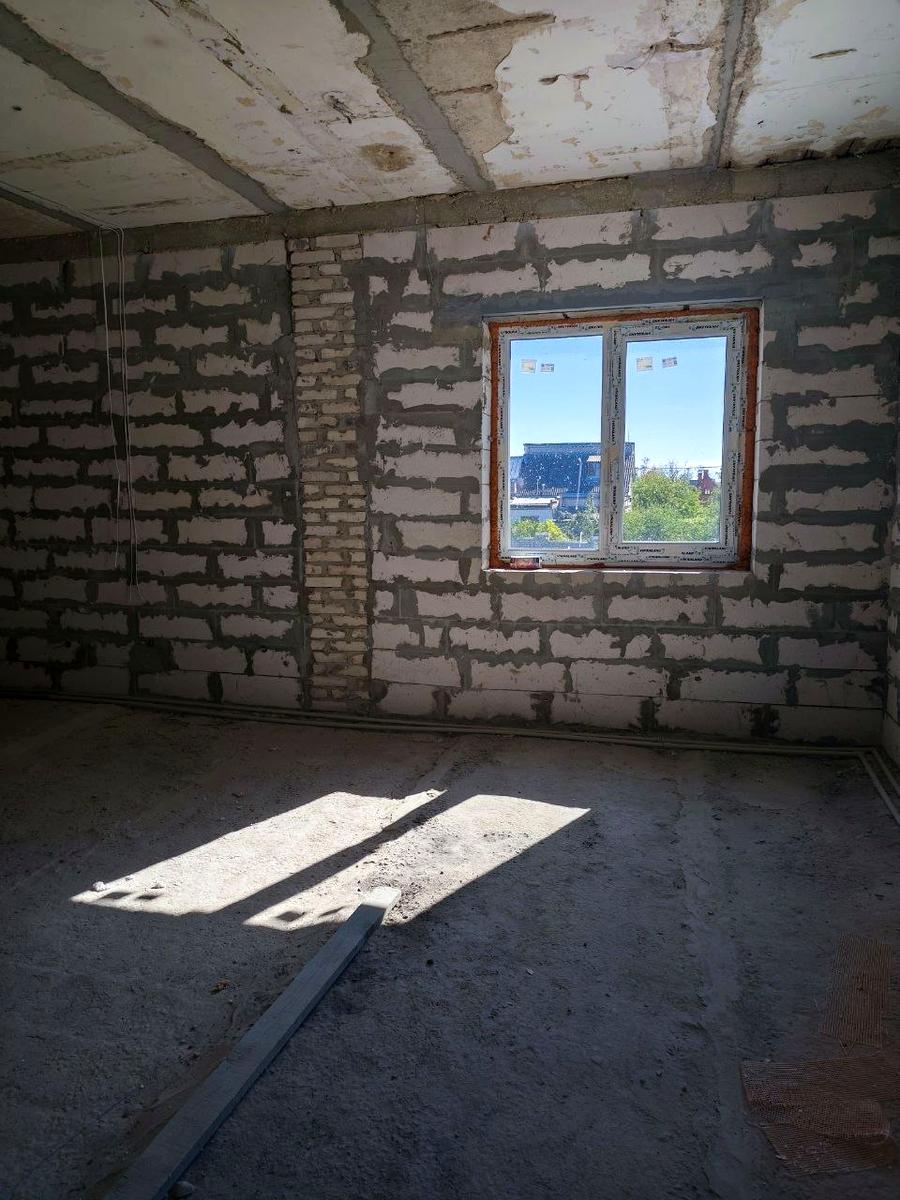 1844267065437728