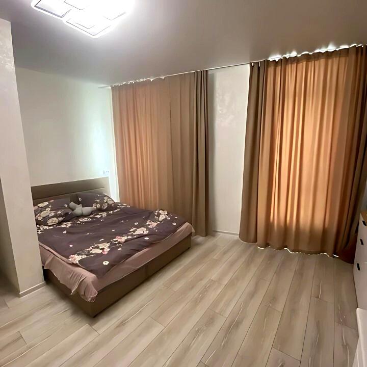 1835084738363073