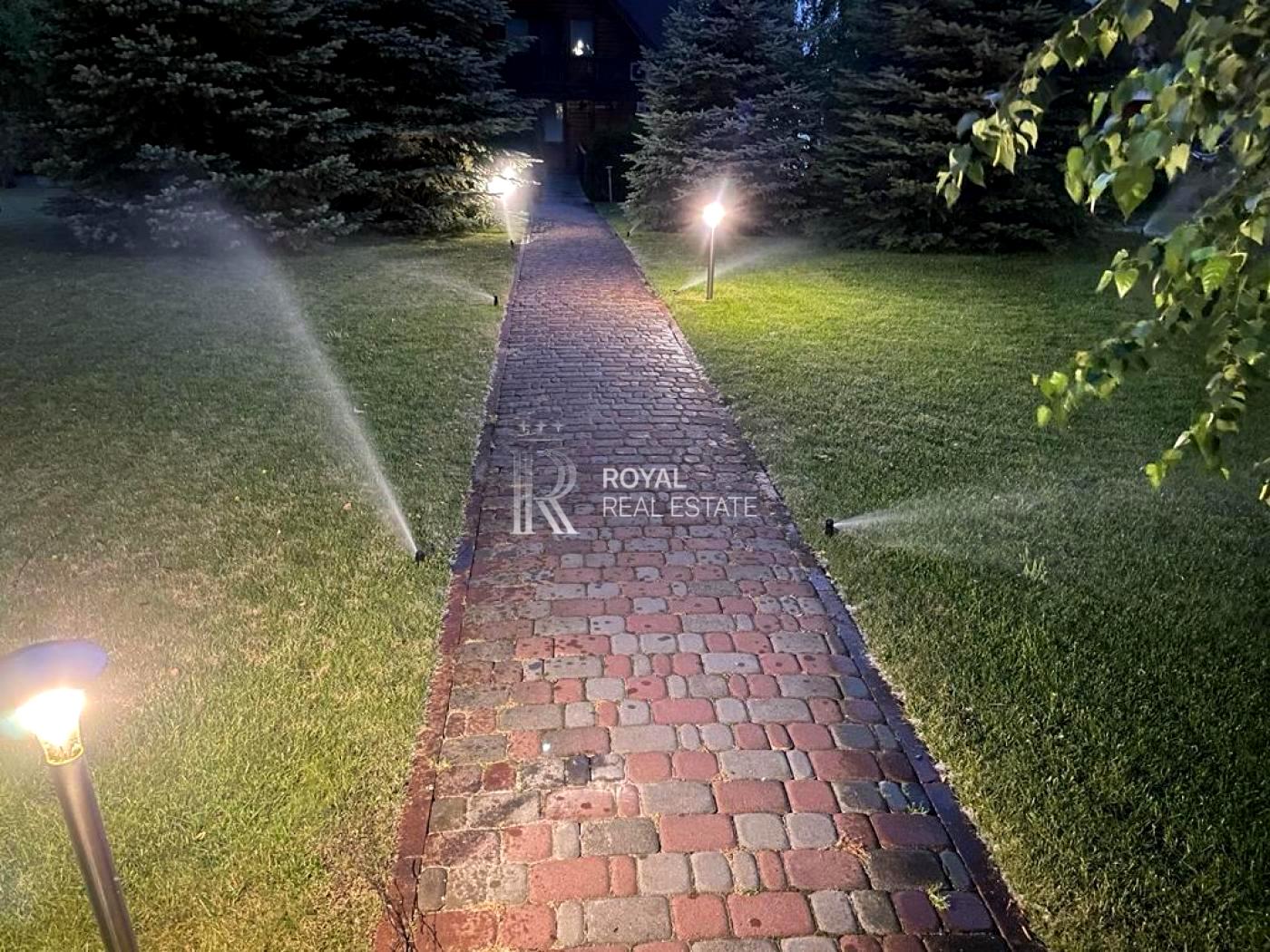 1846503512318732