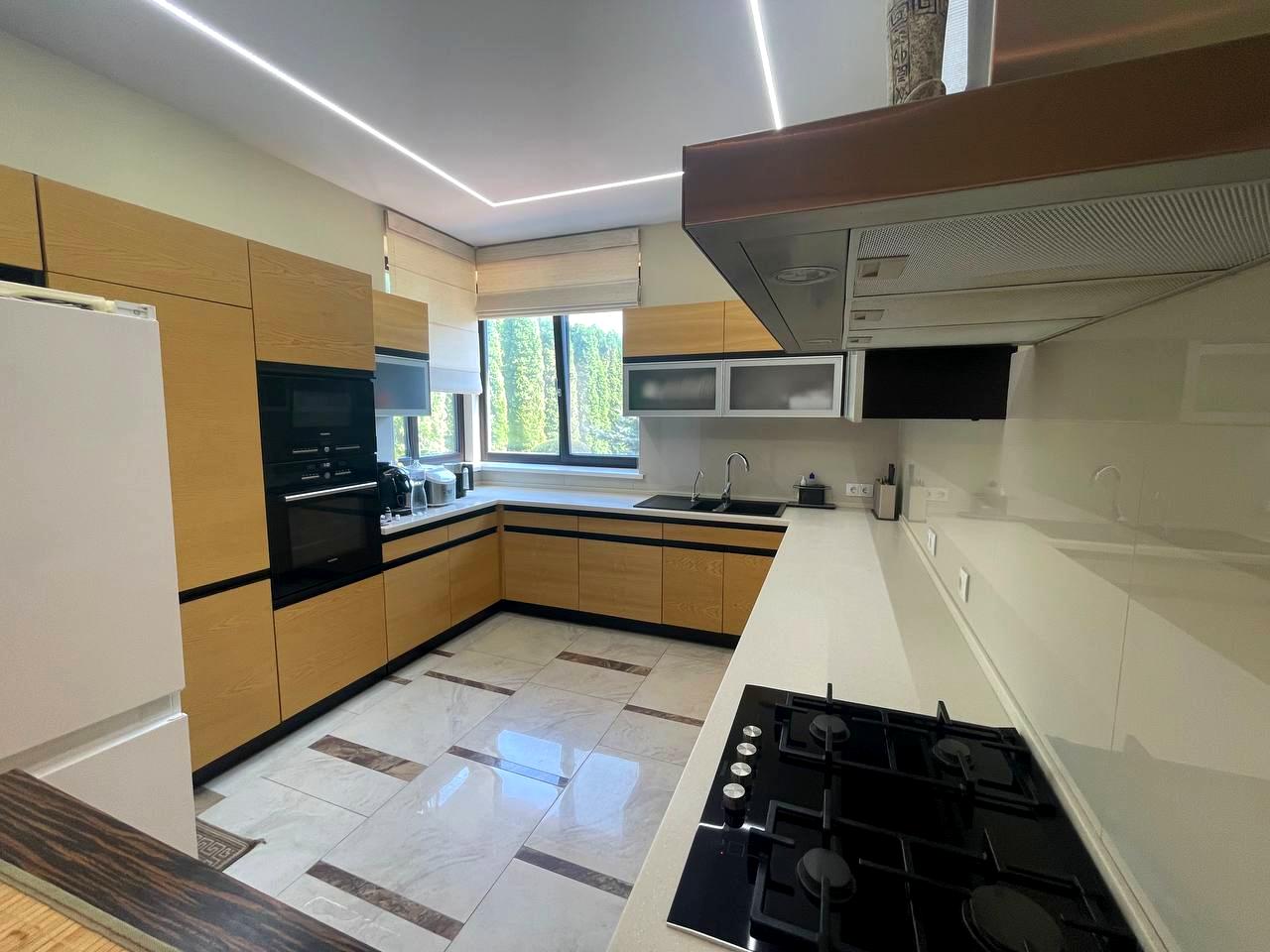 1840164555515735