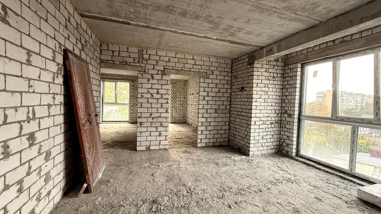1846690823682735